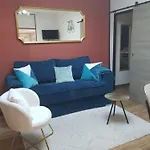 Maison Cosy Citadine * 투르